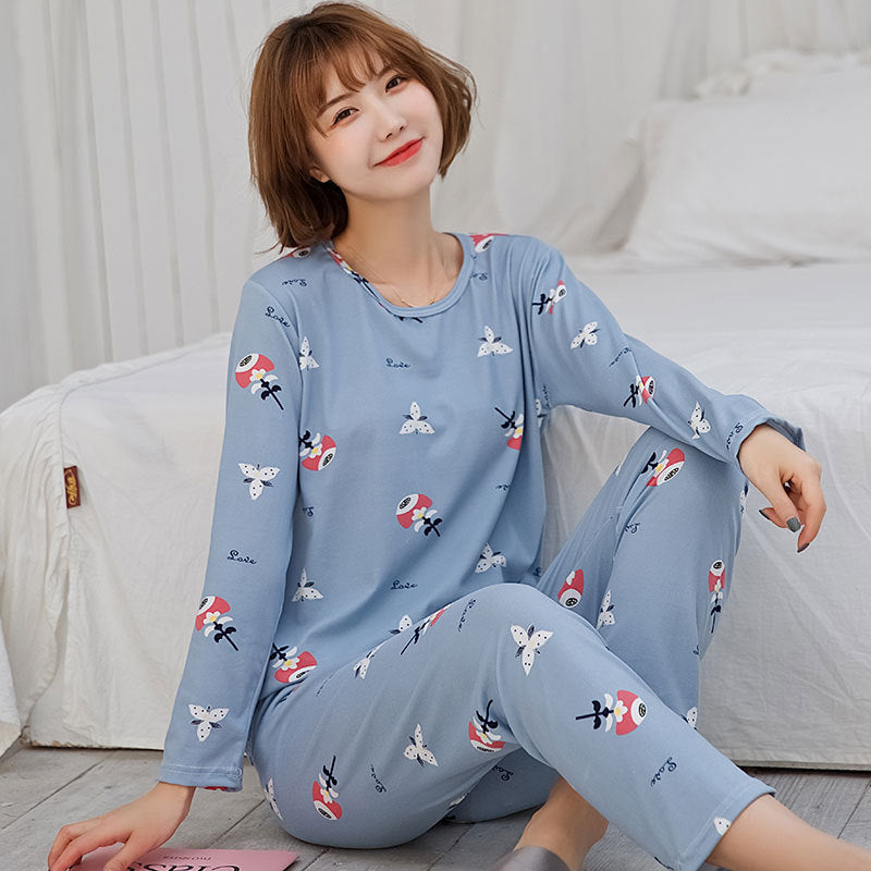 Women's Long-Sleeved Pajama Set in Cute Design