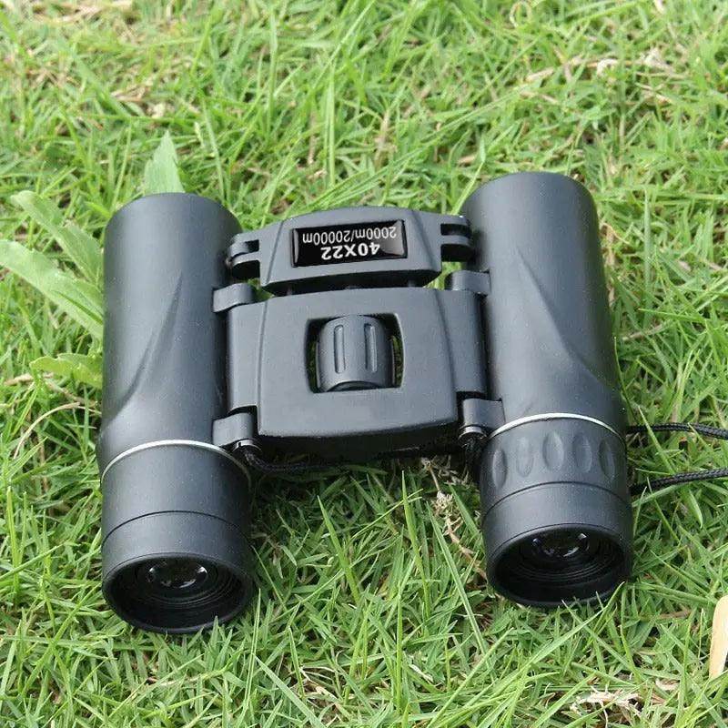 Compact High-Magnification Binoculars with Dual Focus