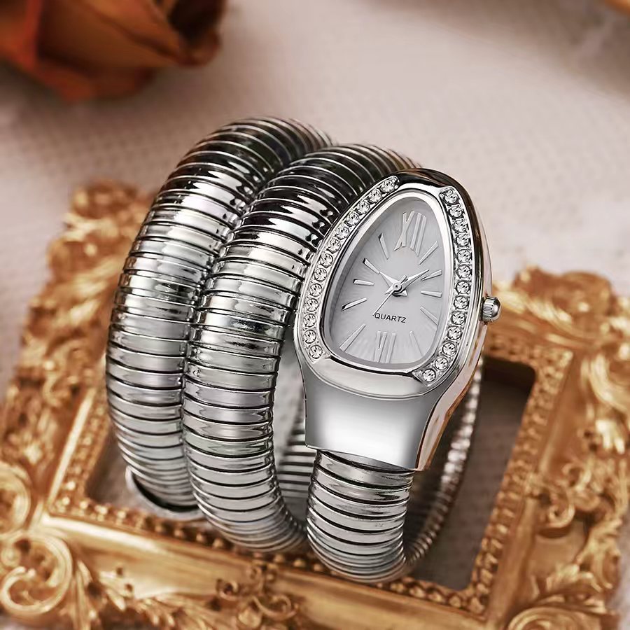 Snake-shaped watch, fashionable women's bracelet watch
