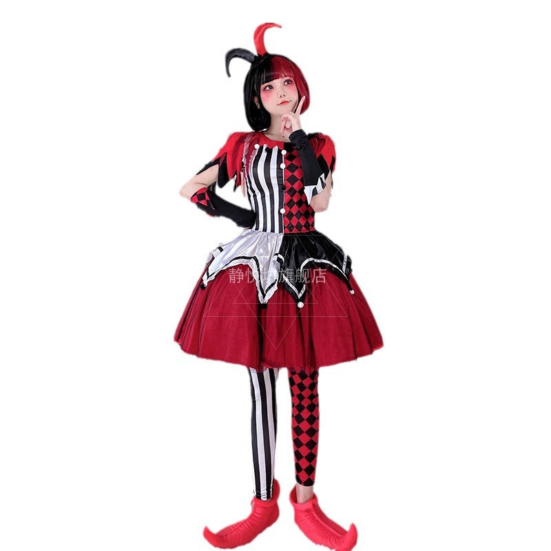 Halloween costume circus clown