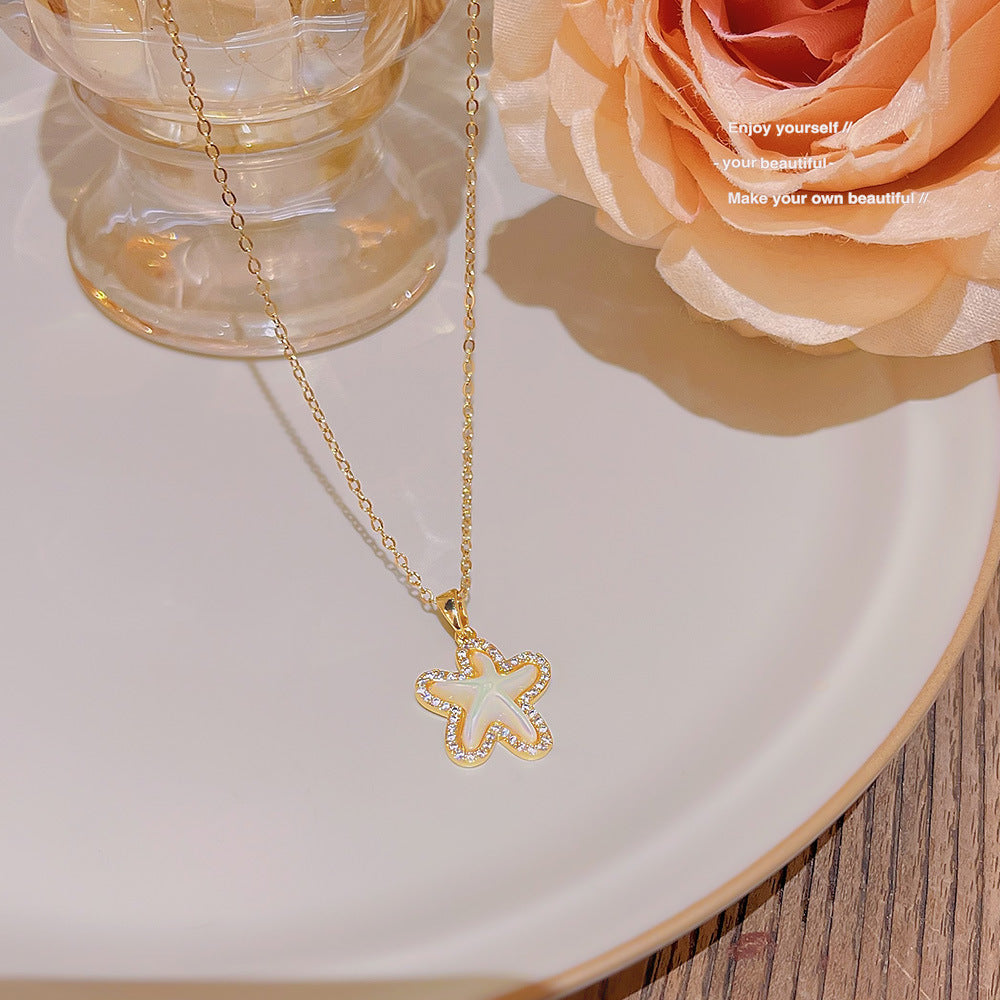 Light luxury starfish necklace inlaid with bricks